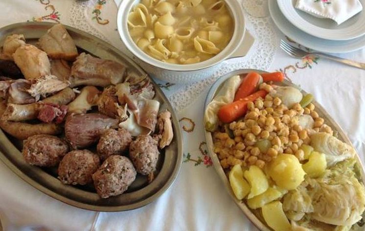L'ESCUDELLA I LA CARN D'OLLA DEL DIA DE NADAL