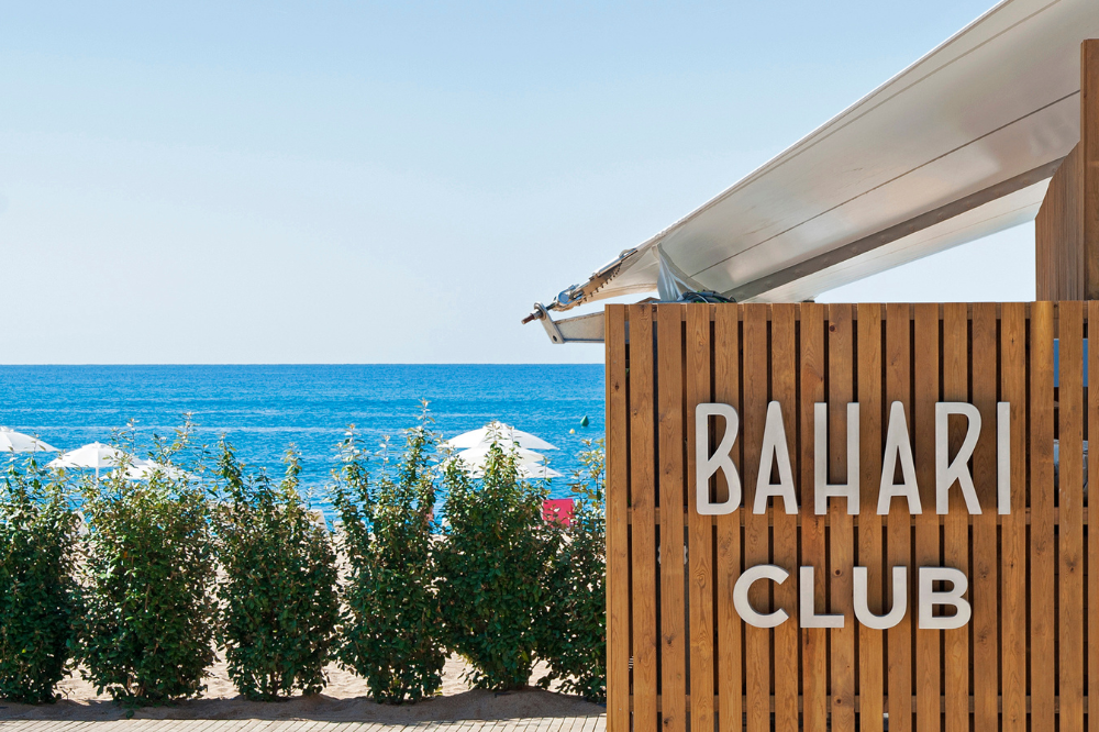 beach club calella